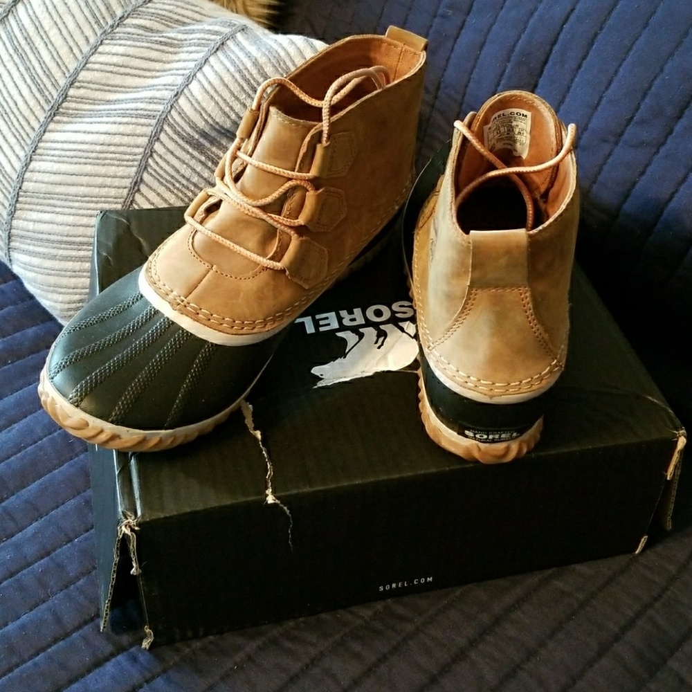 Sorel Out N About booties